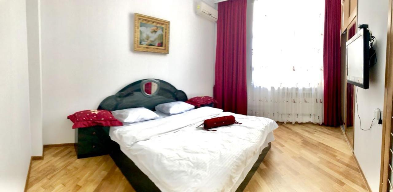 Ferienwohnung Calm Center Of Baku Exterior foto
